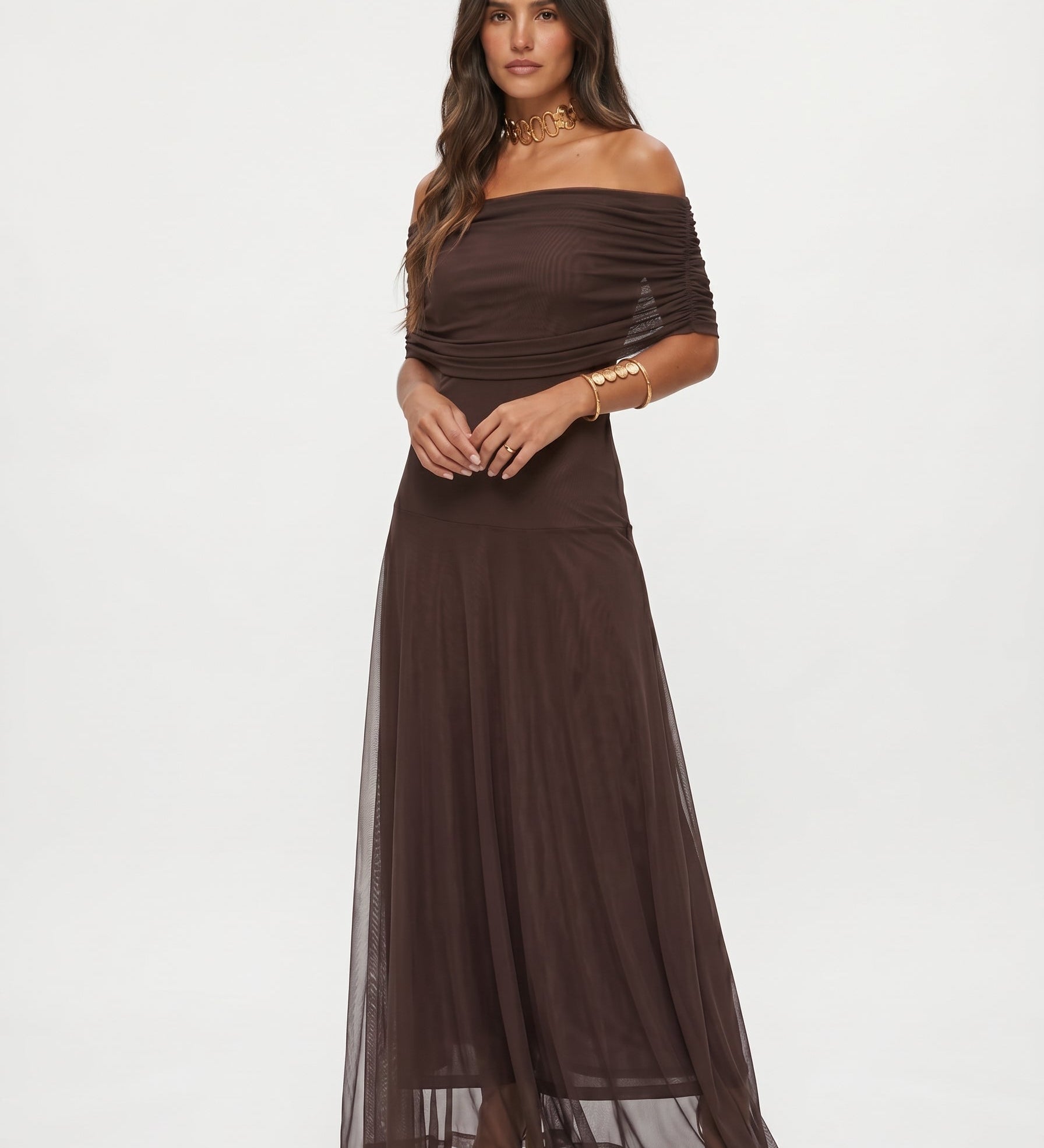 Uma | Lágy esésű hosszú ruha elegáns dizájnnal