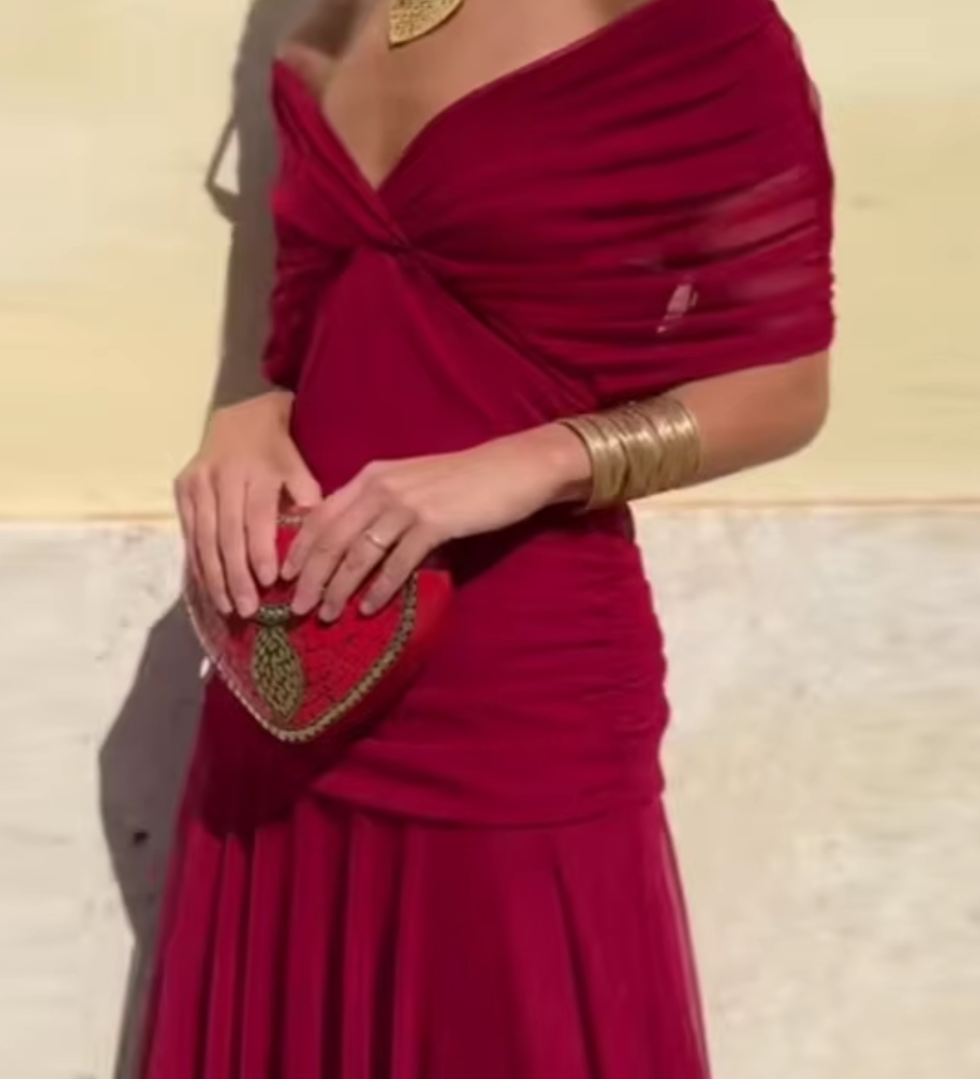 Louise | Elegáns Maxi Ünnepi Ruha V-alakú Kivágással