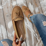 Nadine – Klasszikus Loafer Bojtdísszel