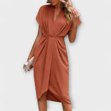 Serena | Elegáns csavart sziluett ruha