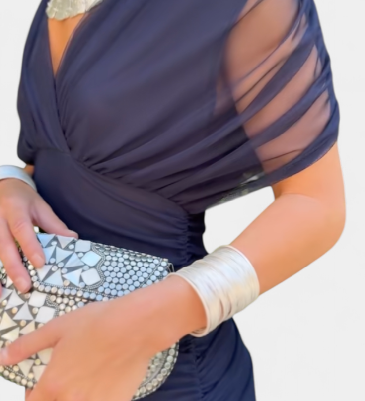 Amarra™ – Elegáns Hosszú Ruha Drapé Chiffonból