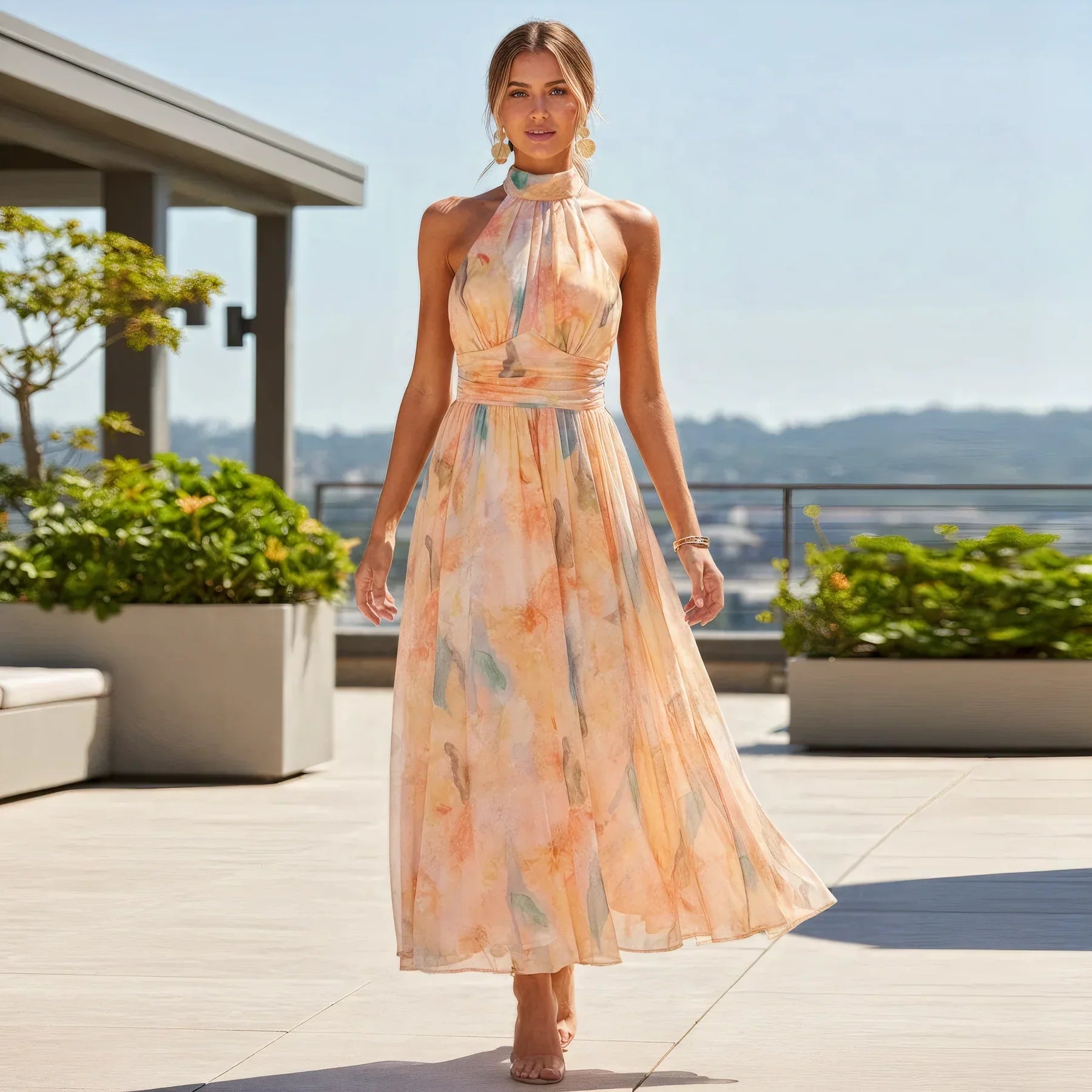 Esther | Vestido de Cuello Halter con Estampado de Acuarela