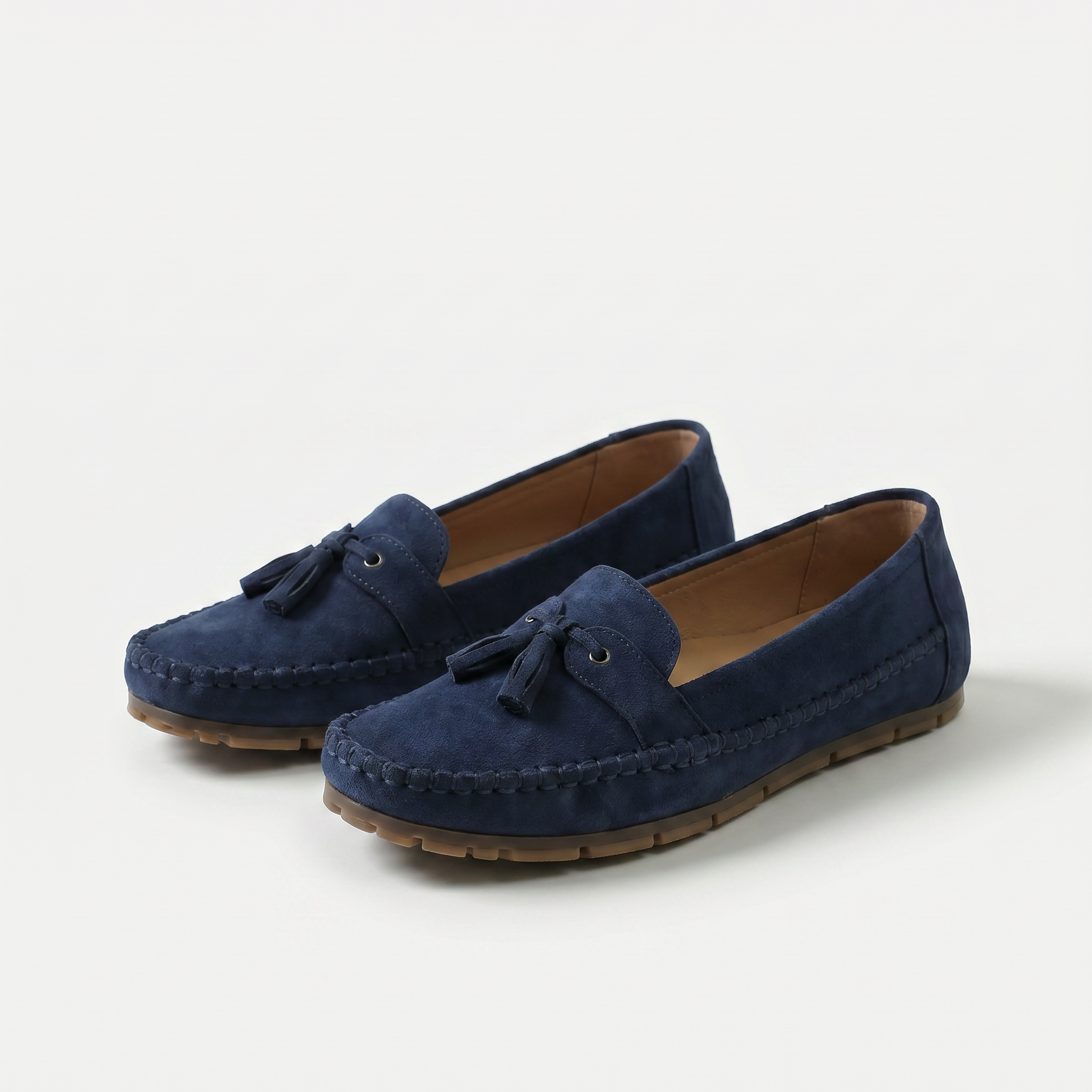 Nadine – Klasszikus Loafer Bojtdísszel